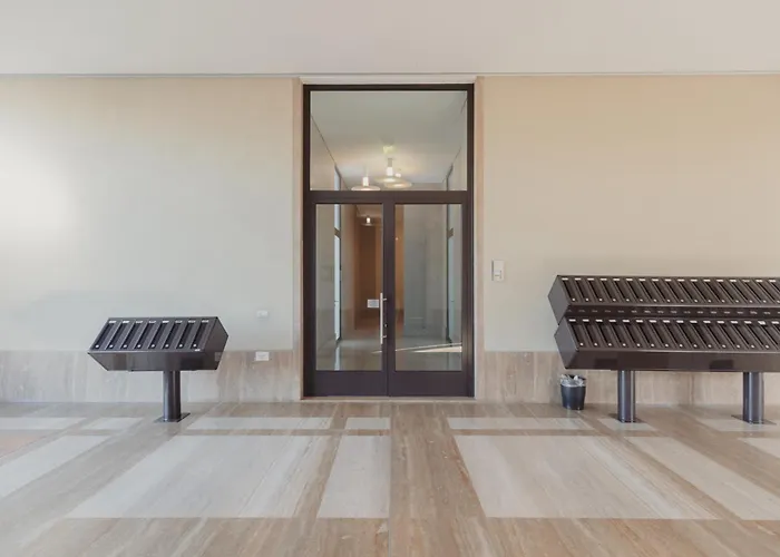 Gohost - Next To The Olympic Village Terrace Apartments